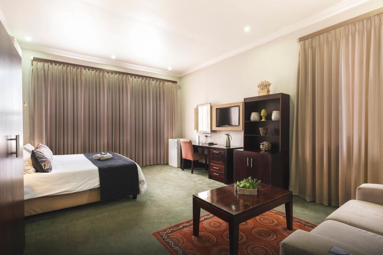 The Graham Hotel Grahamstown Esterno foto