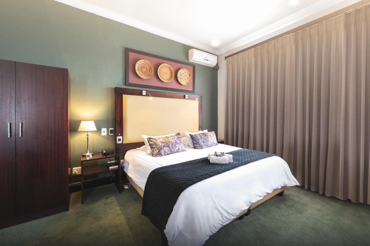 The Graham Hotel Grahamstown Esterno foto