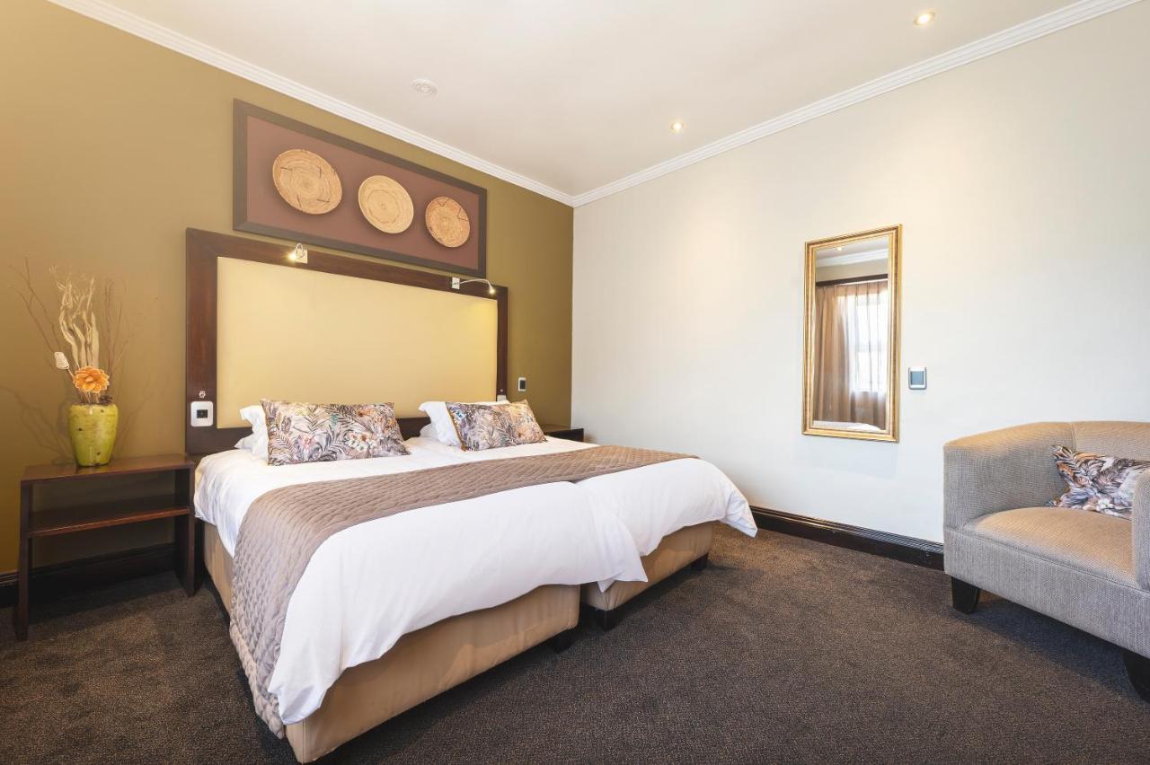 The Graham Hotel Grahamstown Esterno foto